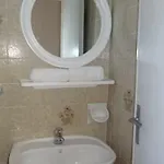 Hotel Britta 3*