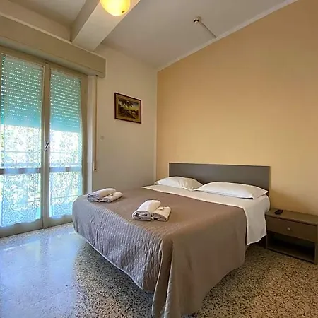 Hotel Britta 3*