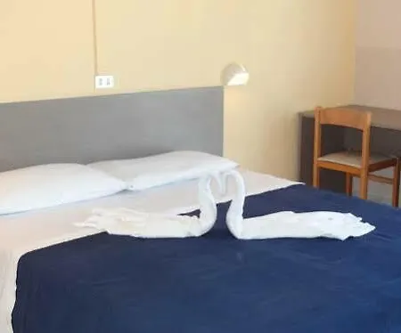 Britta Otel 3*